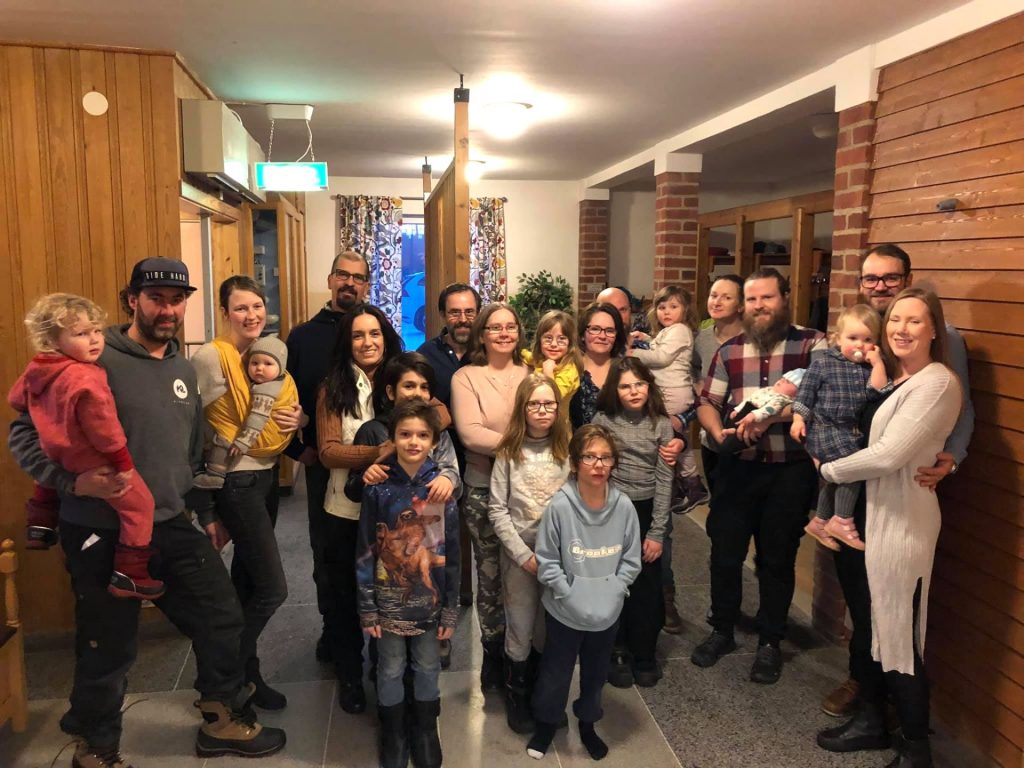 Projekt Kaxås första inflyttade familjer. Foto Karin Bångman